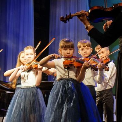 09 School Concert 70 Years